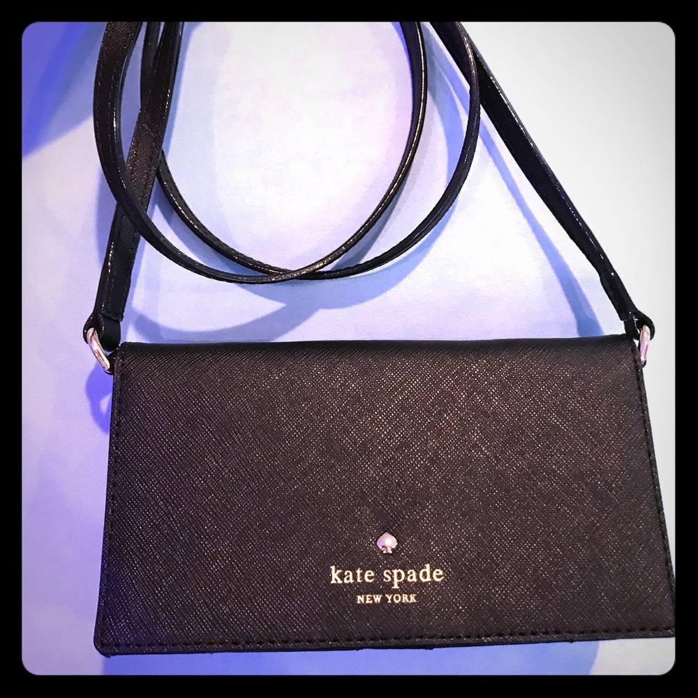 Kate Spade iPhone 7 crossbody wallet